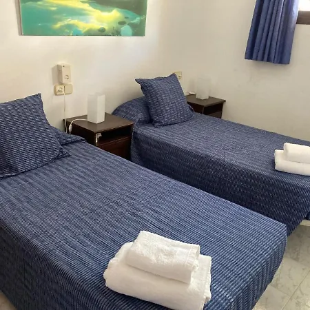 Golden Bay * Rosas