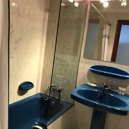 Apartamento Golden Bay Roses