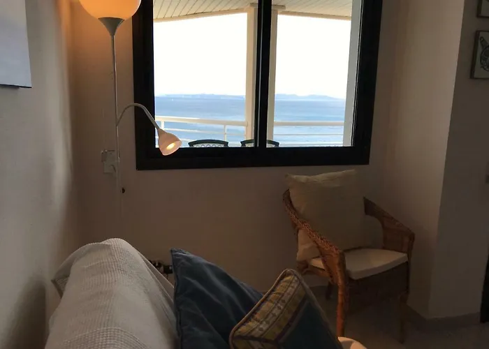 Golden Bay 로지즈
